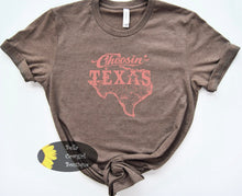 Load image into Gallery viewer, Choosin' Texas Pink Western Country Music Concert T-Shirt