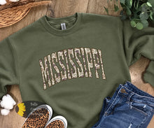 Load image into Gallery viewer, Country Camo Mississippi Sweatshirt