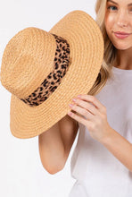 Load image into Gallery viewer, Leopard Straw Sun Hat
